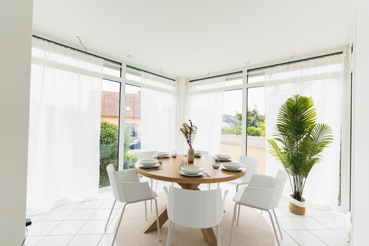 Appartment In Den Weinbergen Bei Mainz - Mit 2X Doppelzimmern, 1X Grosses Wohnzimmer, Bad & Kueche Stadecken-Elsheim Exterior foto