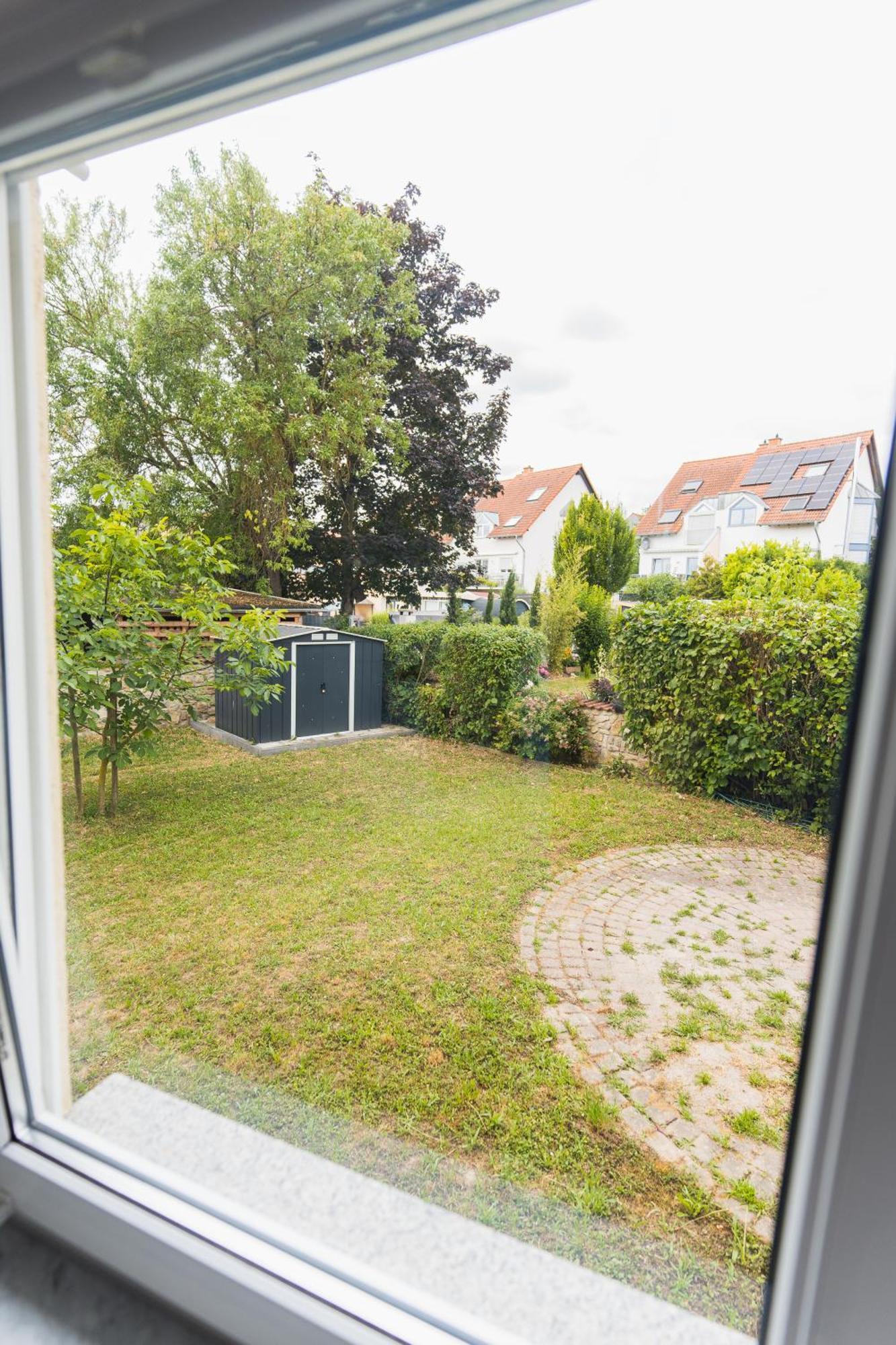 Appartment In Den Weinbergen Bei Mainz - Mit 2X Doppelzimmern, 1X Grosses Wohnzimmer, Bad & Kueche Stadecken-Elsheim Exterior foto